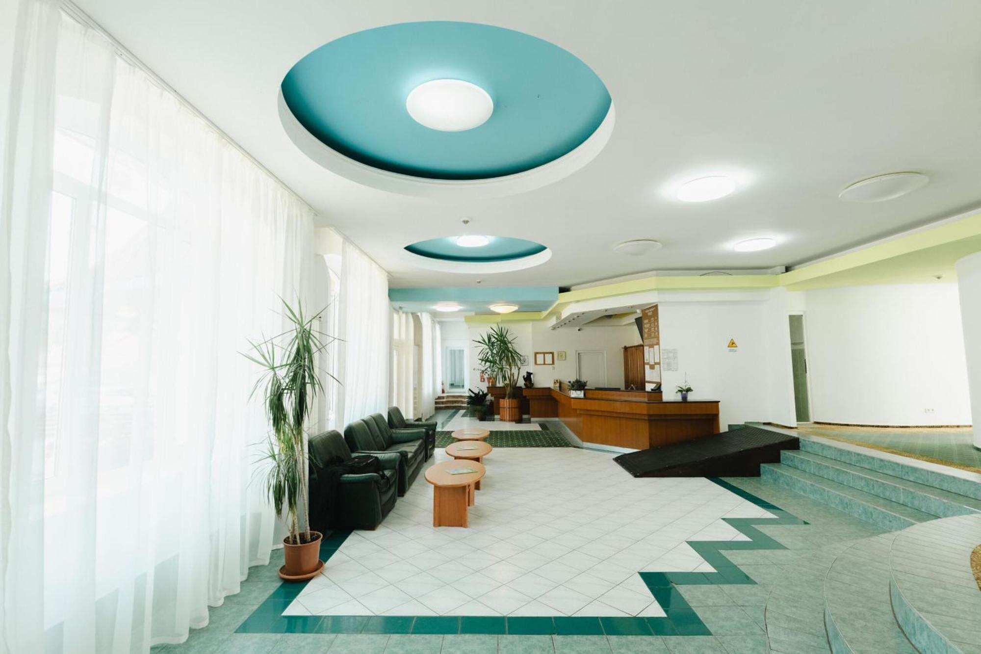 סטאנה דה ואלה Hotel Iadolina מראה חיצוני תמונה