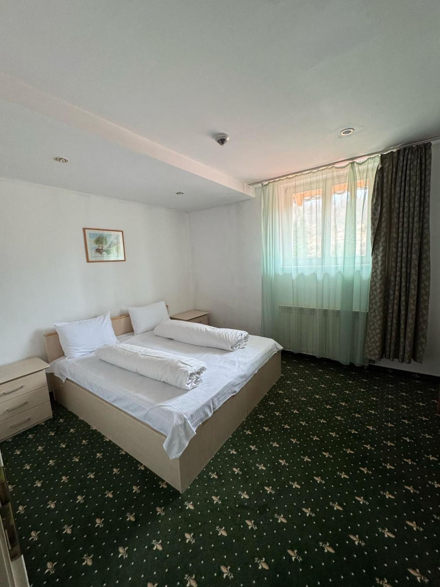 סטאנה דה ואלה Hotel Iadolina מראה חיצוני תמונה