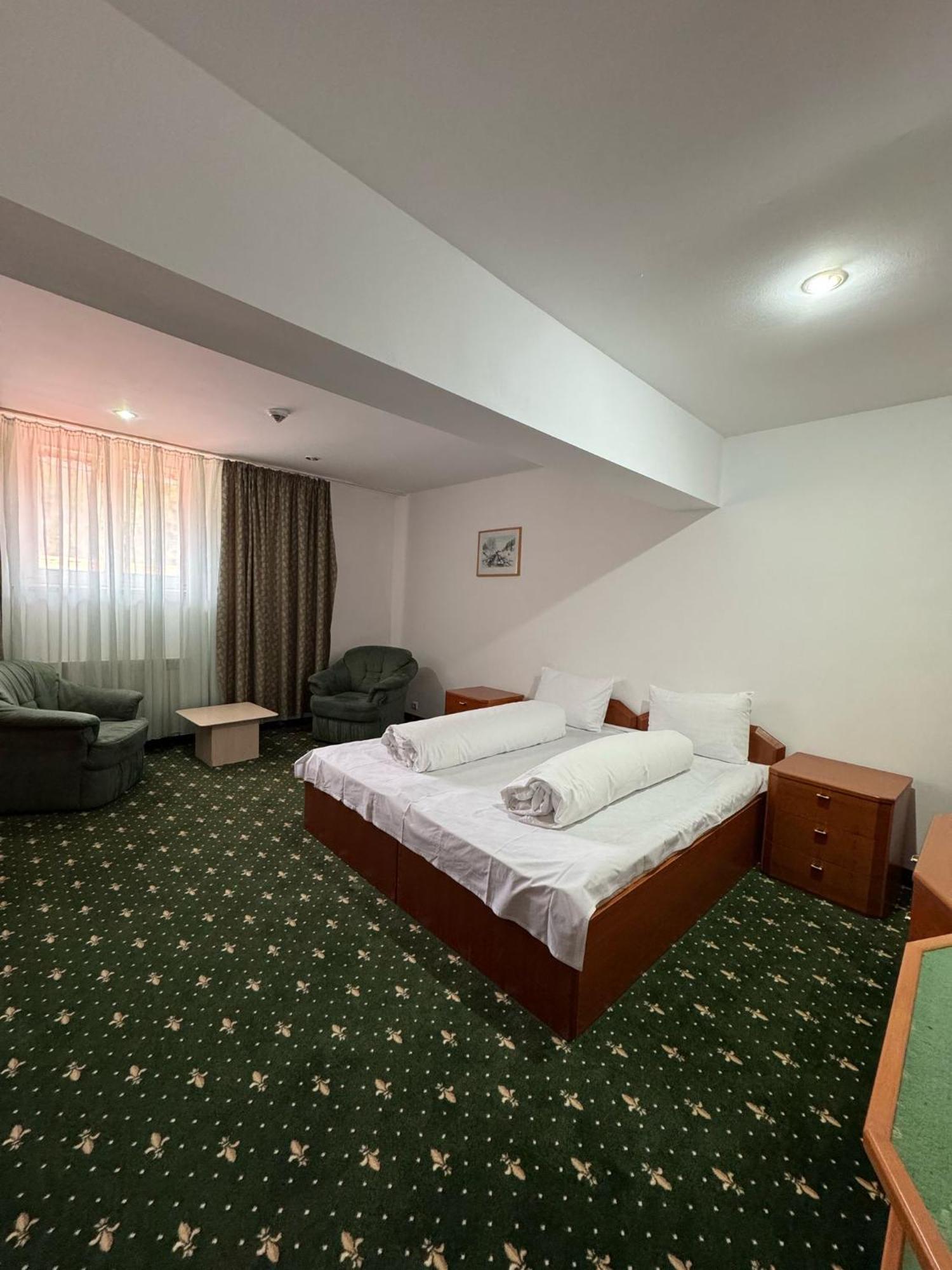 סטאנה דה ואלה Hotel Iadolina מראה חיצוני תמונה